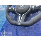 BMW M Sport M5 F1 kormánykerék BMW  F10 M-es kék piros varratokkal 