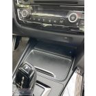 Vezeték nélküli telefon töltő BMW F30 F31 F32 F33 F34 F35 F36 M4 F82 3 4 Szériákhoz 15w gyors töltő funkció Belső Töltőlap Telefontartó 