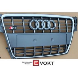 AUDI S4 EMBLÉMA GRILL