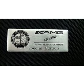 MERCEDES AMG EMBLÉMA 